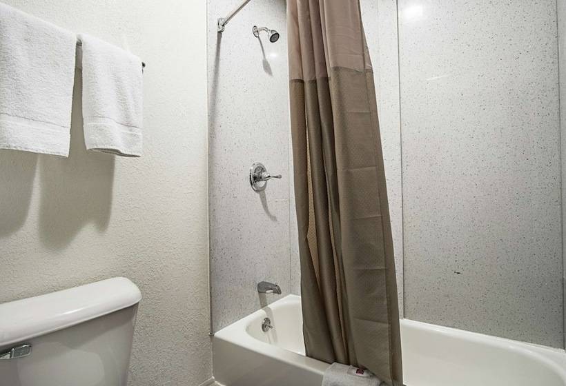 Motel 6 Manchester Tn