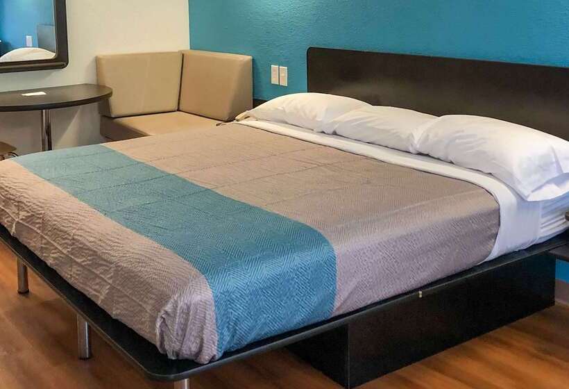 Motel 6daytona Beach, Fl  Speedway