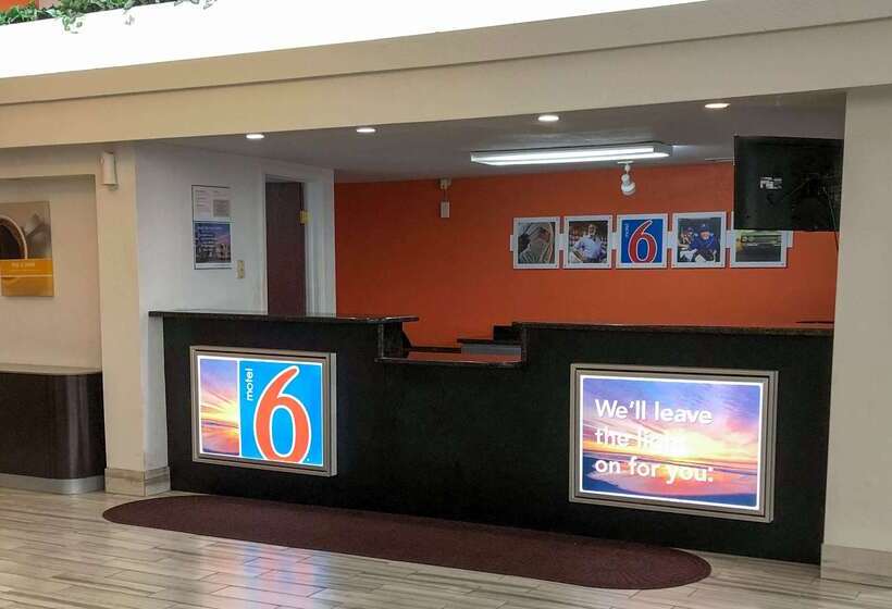 Motel 6daytona Beach, Fl  Speedway