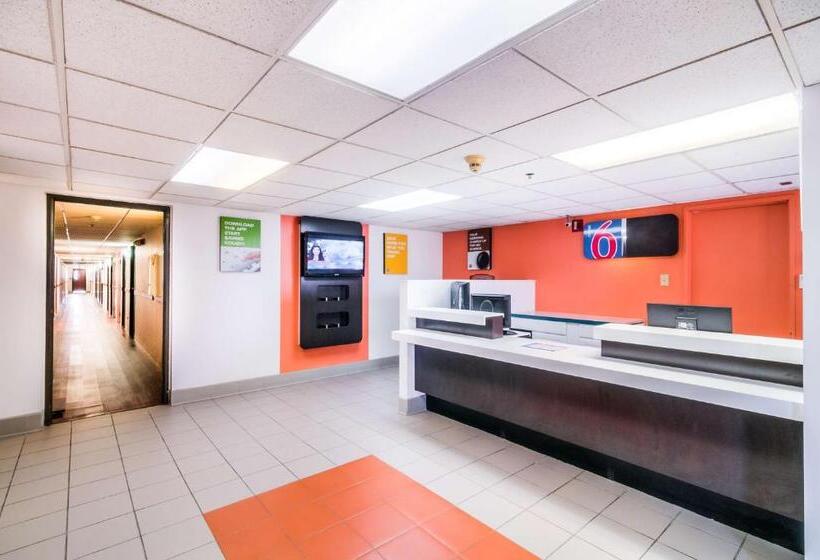 Motel 6 Lansing, Il  Chicago South