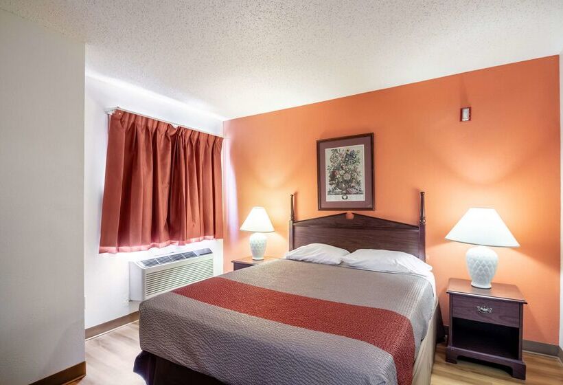 Motel 6 Saukville, Wi