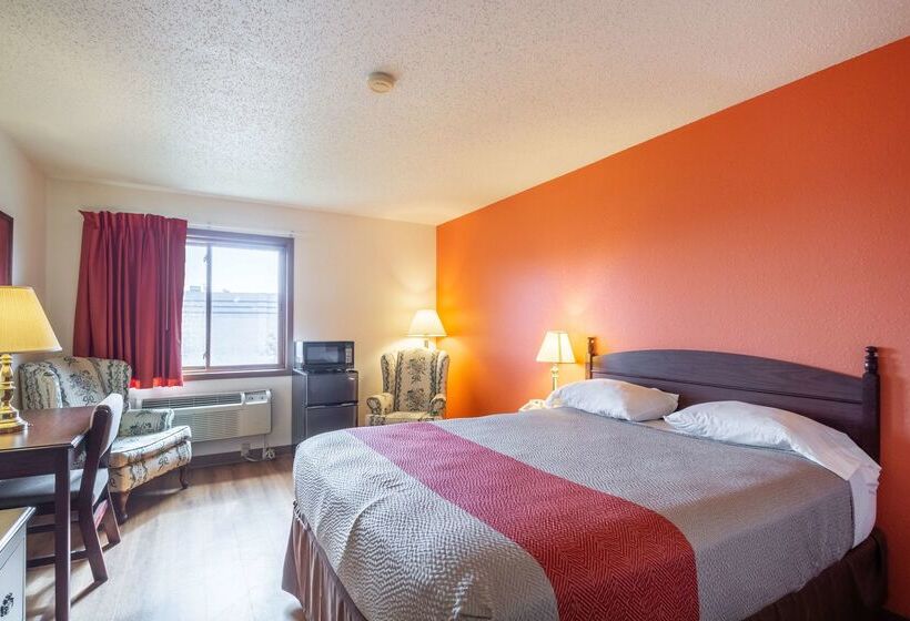 Motel 6 Saukville, Wi