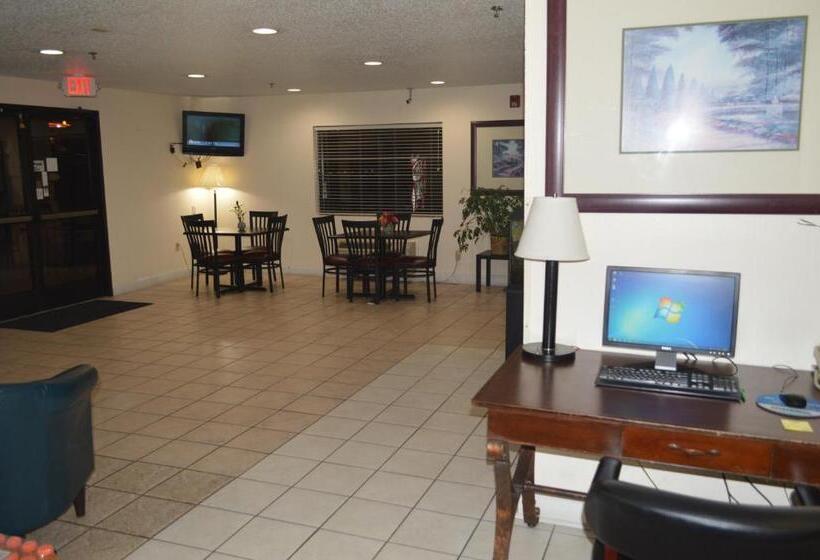 فندق على الطريق American Elite Inn