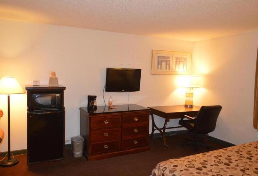 فندق على الطريق American Elite Inn