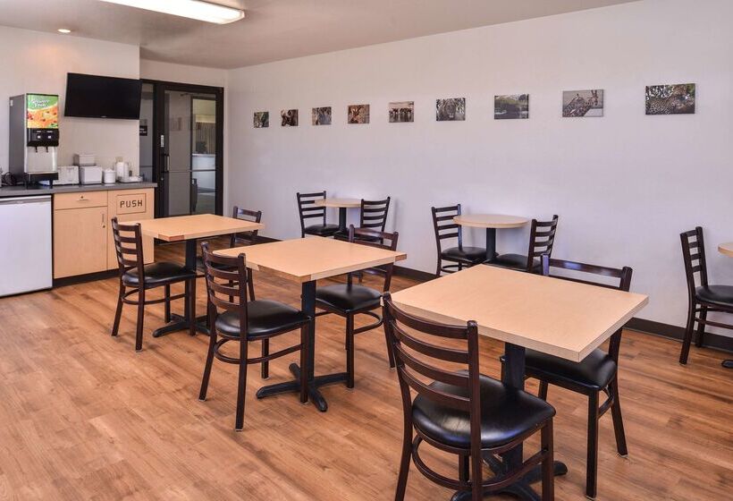 فندق على الطريق Americas Best Value Inn Missouri Valley