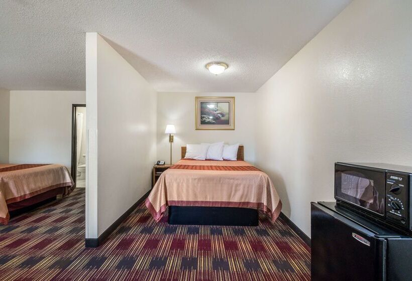 فندق على الطريق Americas Best Value Inn & Suites Harrisonville