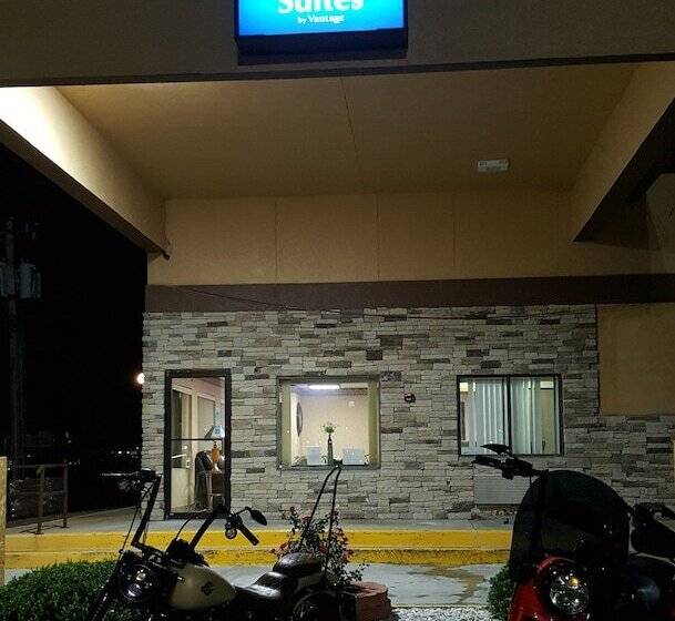 فندق على الطريق Americas Best Value Inn & Suites Harrisonville