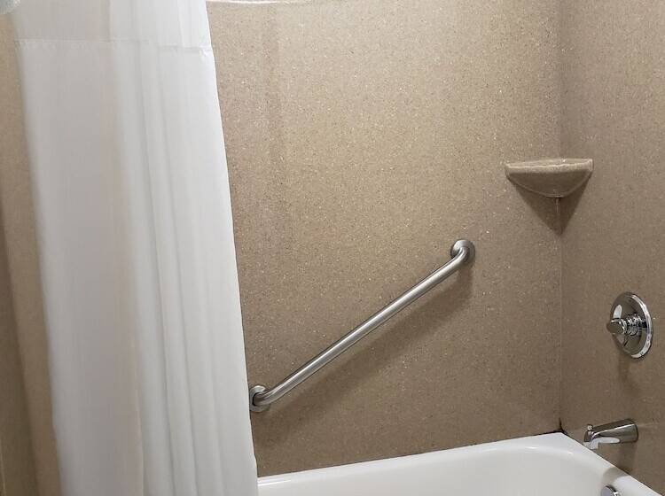 فندق على الطريق Americas Best Value Inn & Suites Harrisonville