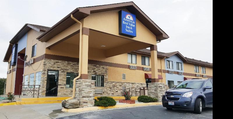 فندق على الطريق Americas Best Value Inn & Suites Harrisonville