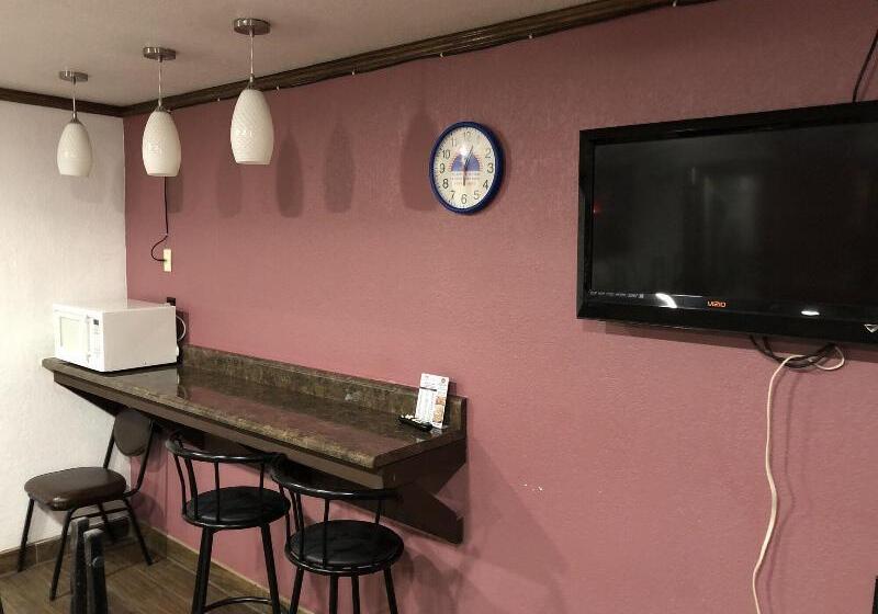 فندق على الطريق Americas Best Value Inn And Suites Sidney