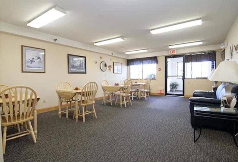 Мотель Americas Best Value Inn Zumbrota