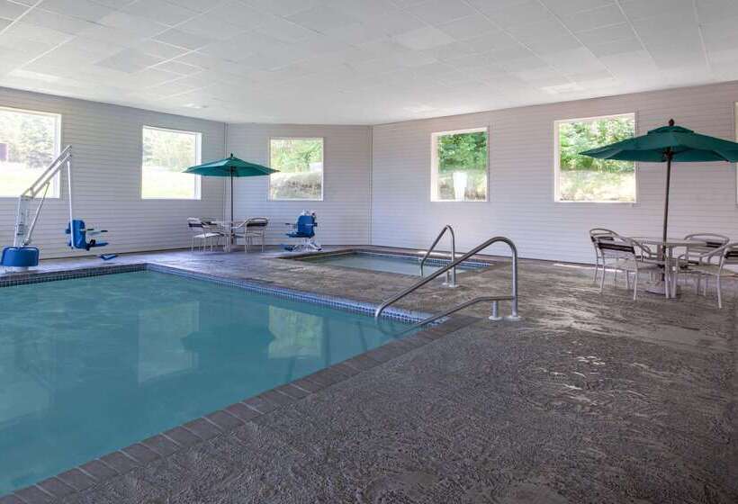 فندق على الطريق Americinn By Wyndham Petoskey