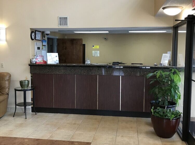 モーテル Carolina Inn & Suites Of Lake Norman