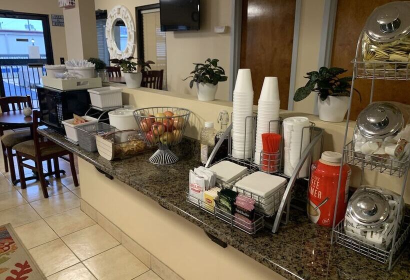 モーテル Carolina Inn & Suites Of Lake Norman