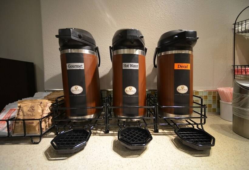 فندق على الطريق Cherry Orchard Inn