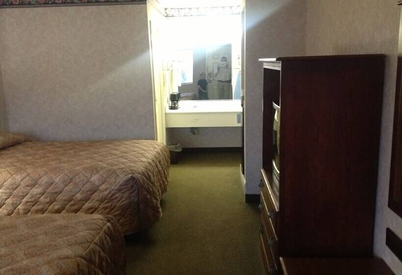 فندق على الطريق Colonial Inn & Suites /airport/graceland