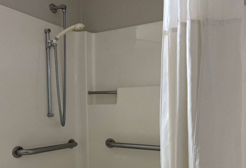 Мотель Days Inn By Wyndham Brunswick Bath Area