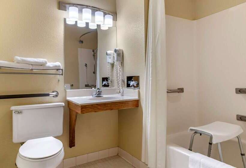 فندق على الطريق Coratel Inn & Suites By Jasper River Falls