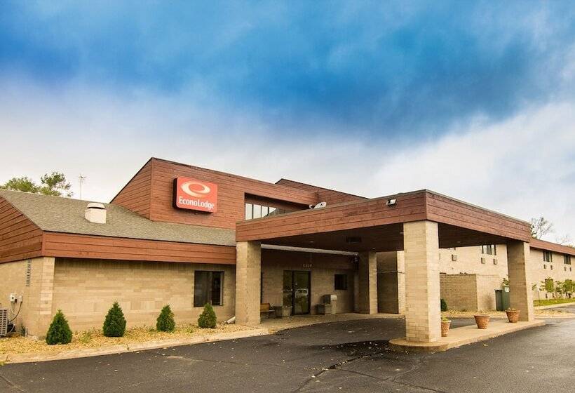 فندق على الطريق Coratel Inn & Suites By Jasper River Falls