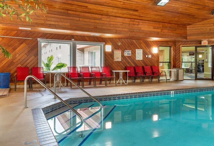 فندق على الطريق Coratel Inn & Suites By Jasper River Falls