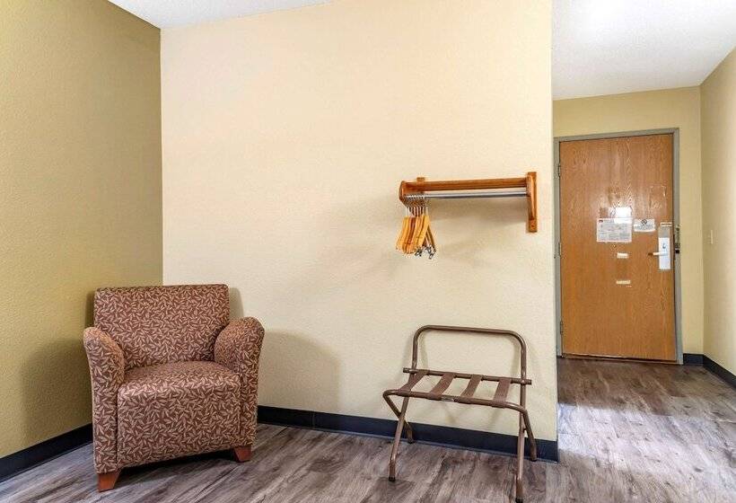 فندق على الطريق Coratel Inn & Suites By Jasper River Falls