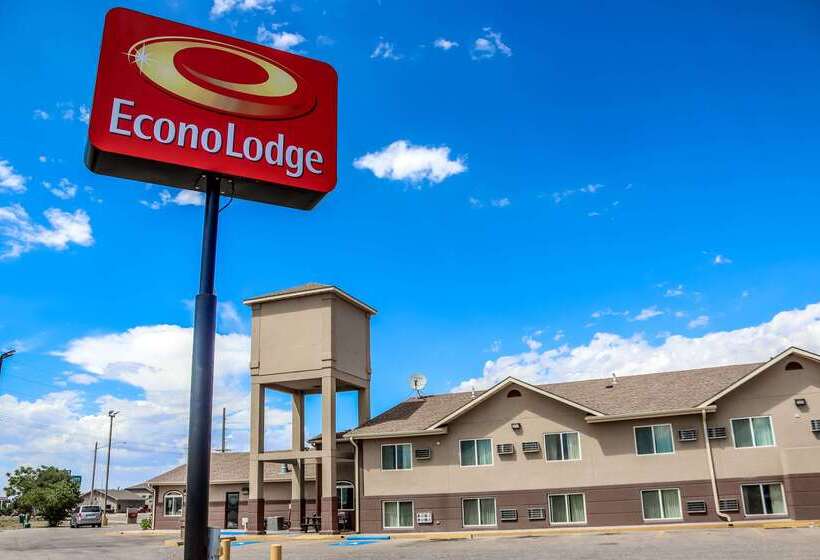 فندق على الطريق Econo Lodge Scottsbluff