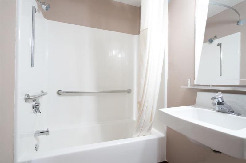 모텔 Heartland Hotel And Suites