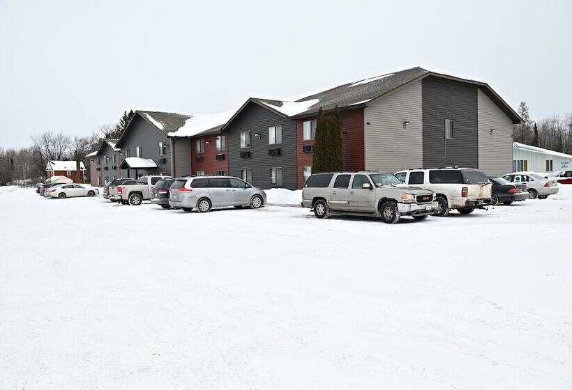 فندق على الطريق Hibbing Inn And Suites