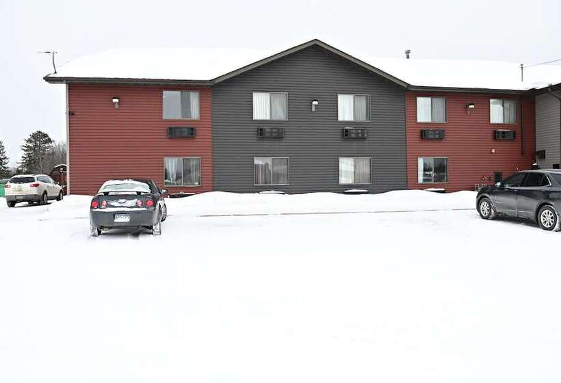 فندق على الطريق Hibbing Inn And Suites