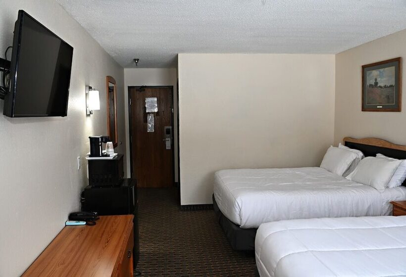 فندق على الطريق Hibbing Inn And Suites