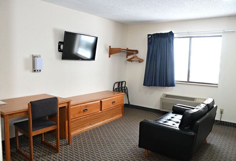 فندق على الطريق Hibbing Inn And Suites