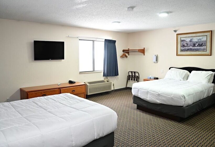 فندق على الطريق Hibbing Inn And Suites