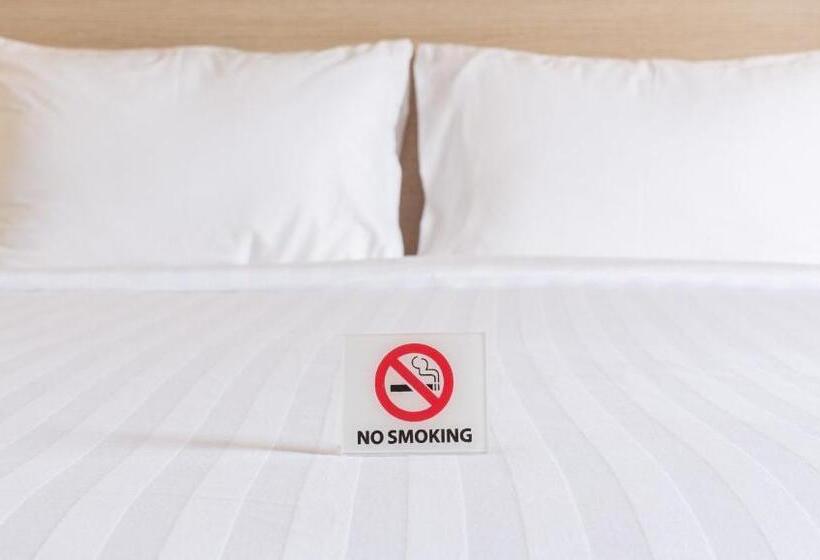 فندق على الطريق Magnuson Hotel Ironwood