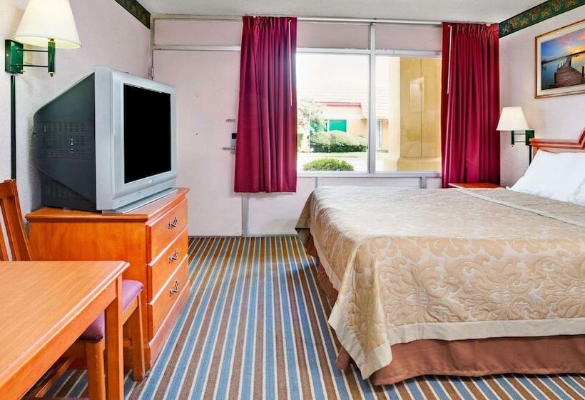 모텔 Magnuson Hotel Jacksonville Downtown