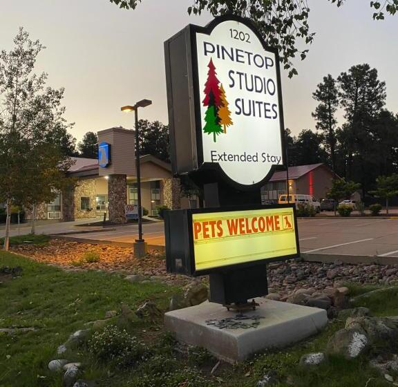 모텔 Pinetop Studio Suites