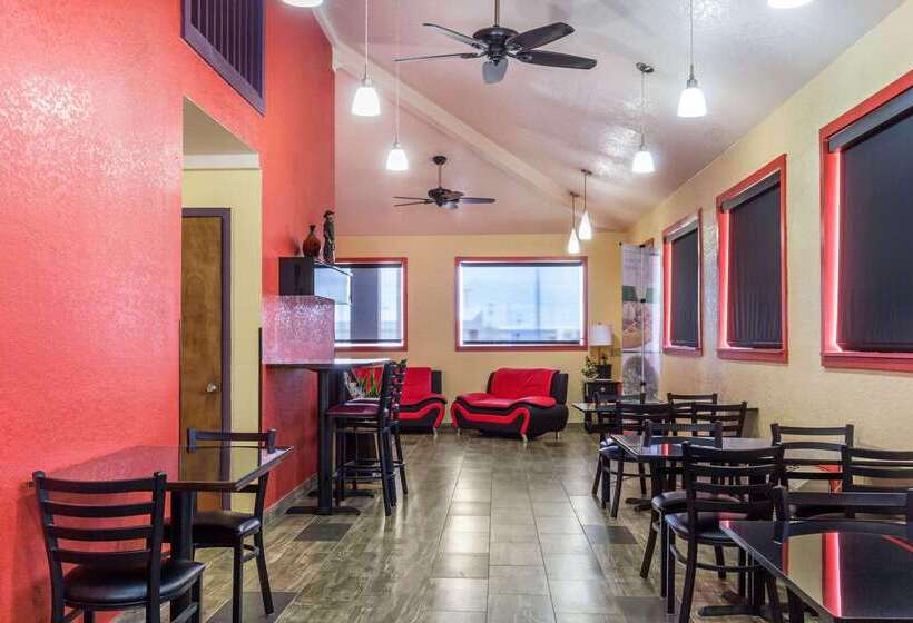 فندق على الطريق Quality Inn