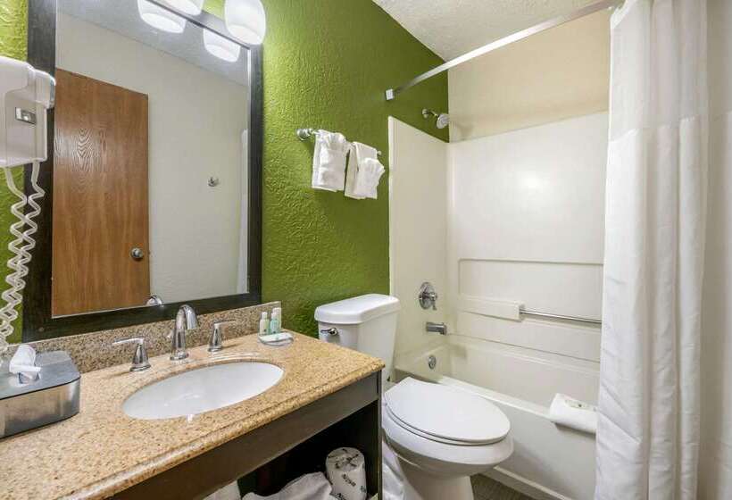 فندق على الطريق Quality Inn & Suites Leesburg Chain Of Lakes