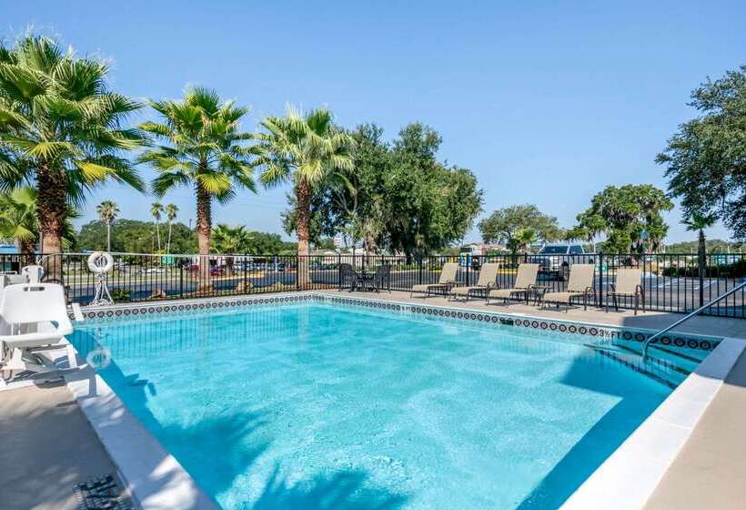 فندق على الطريق Quality Inn & Suites Leesburg Chain Of Lakes