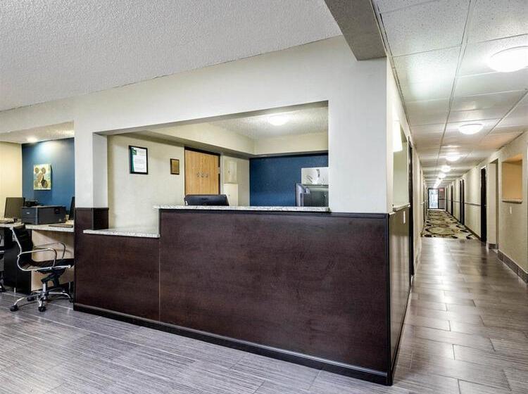 فندق على الطريق Quality Inn & Suites Leesburg Chain Of Lakes