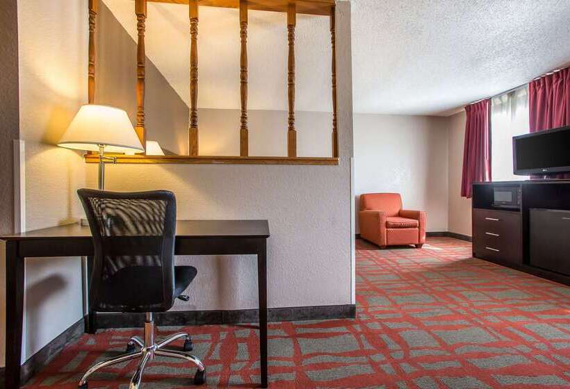 فندق على الطريق Quality Inn & Suites