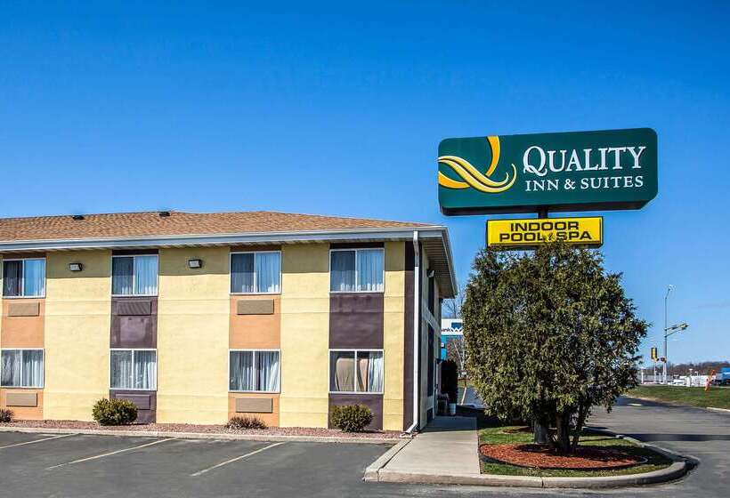 فندق على الطريق Quality Inn & Suites