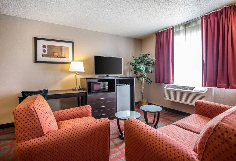 فندق على الطريق Quality Inn & Suites