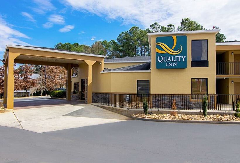 فندق على الطريق Quality Inn