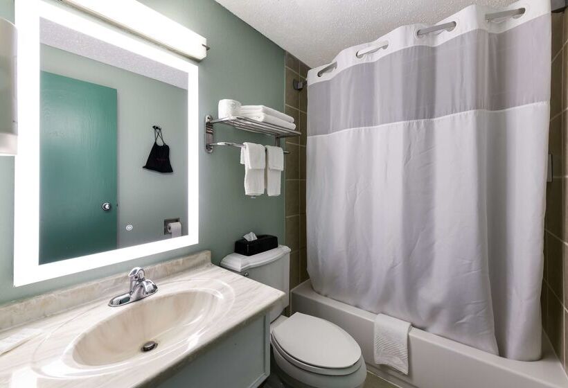 فندق على الطريق Baymont By Wyndham Liberty Mo