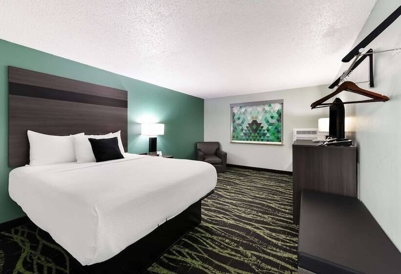 فندق على الطريق Baymont By Wyndham Liberty Mo