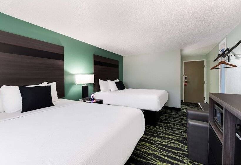 فندق على الطريق Baymont By Wyndham Liberty Mo