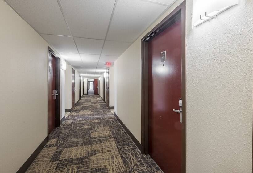 モーテル Red Roof Inn Vermillion  U Of South Dakota