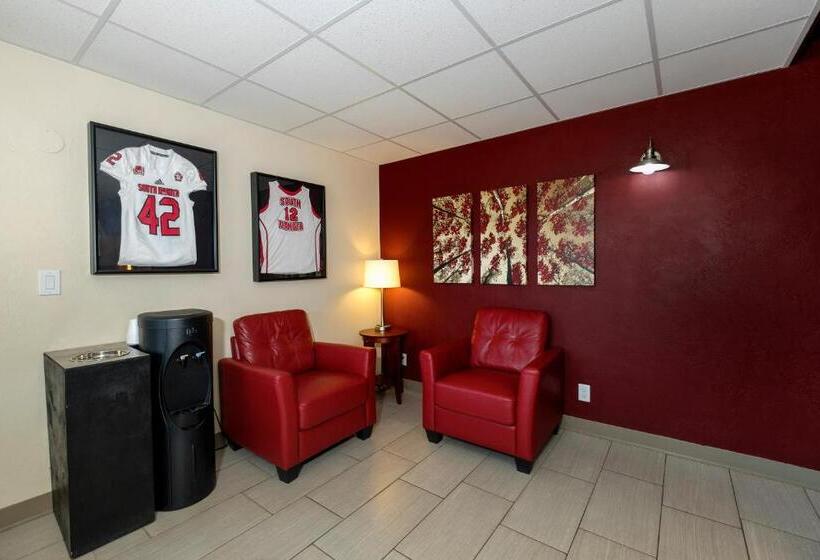 モーテル Red Roof Inn Vermillion  U Of South Dakota