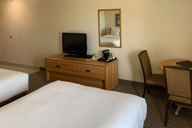 فندق على الطريق Rodeway Inn