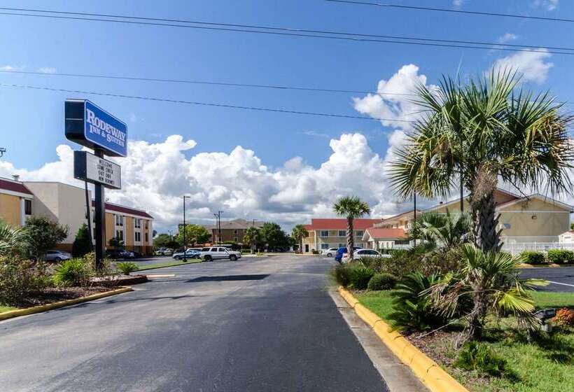 فندق على الطريق Rodeway Inn & Suites Jacksonville Near Camp Lejeune